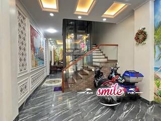 Siêu hiếm! phố vạn bảo, thang máy xịn sò, nhà đẹp 2 thoáng, gần ô tô, dt 43m2 * 6 tầng