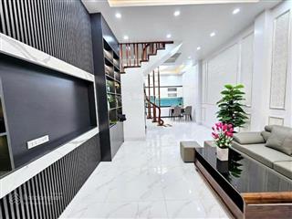 Phải thật nhanh! phố láng hạ, vf 3 đỗ cổng, ngõ thông 3 gác tránh dt 44m2 * 5t, nhỉnh 7 tỷ