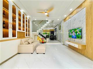 Bán nhà! phố láng hạ, ngõ thông 3 gác tránh, sân xe riêng, cách ô tô chỉ 40m, dt 43m2 * 5t