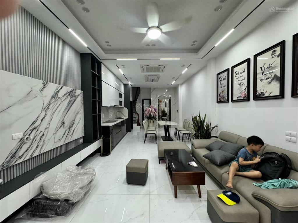 Giảm chào 350tr! phố xã đàn, thang máy xịn, ngõ thông gần phố, ô tô cách chỉ 19m, dt 43m2*6t