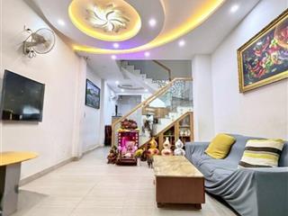 Bán nhà phố chùa láng, đại học ngoại thương, ngõ nông gần phố, cách ô tô 35m, dt 41m2 * 5t