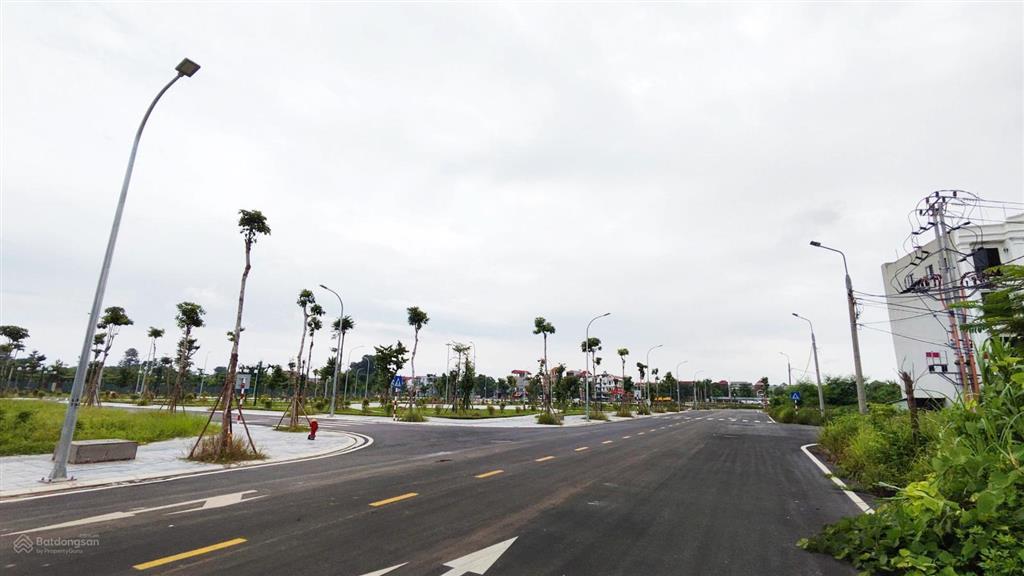 Bán đất đấu giá x1 nguyên khê, đường 6 ô tô tránh nhau, đối diện công viên có thể kinh doanh