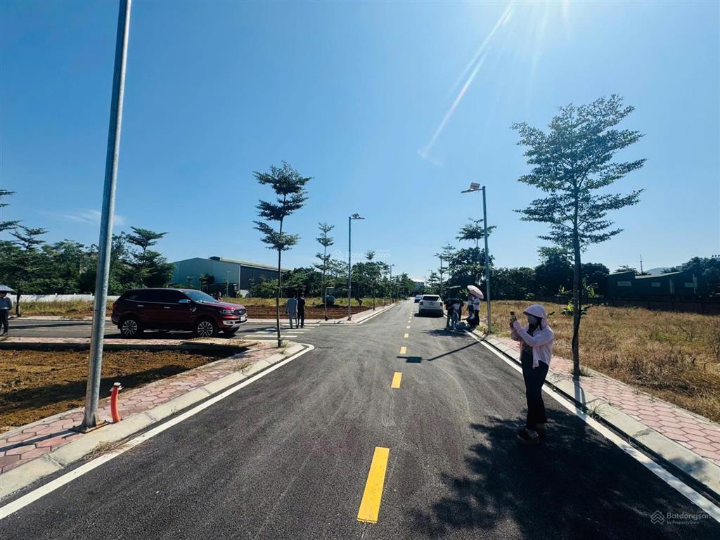 Chính chủ cần bán lô đất 100m² full thổ cư  vị trí đẹp tại phú cát, hà nội