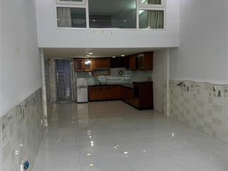 Tôi cần bán chung cư 82m2 lão tử  p14  quận 5. giá 3 tỷ