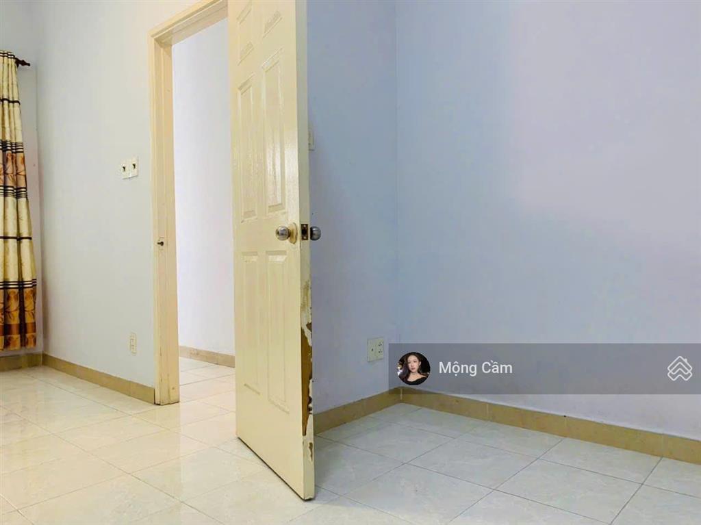 Giảm mạnh 500tr bán chcc ngô gia tự, q10  2pn, lầu cao thoáng, full nt  sổ hồng riêng