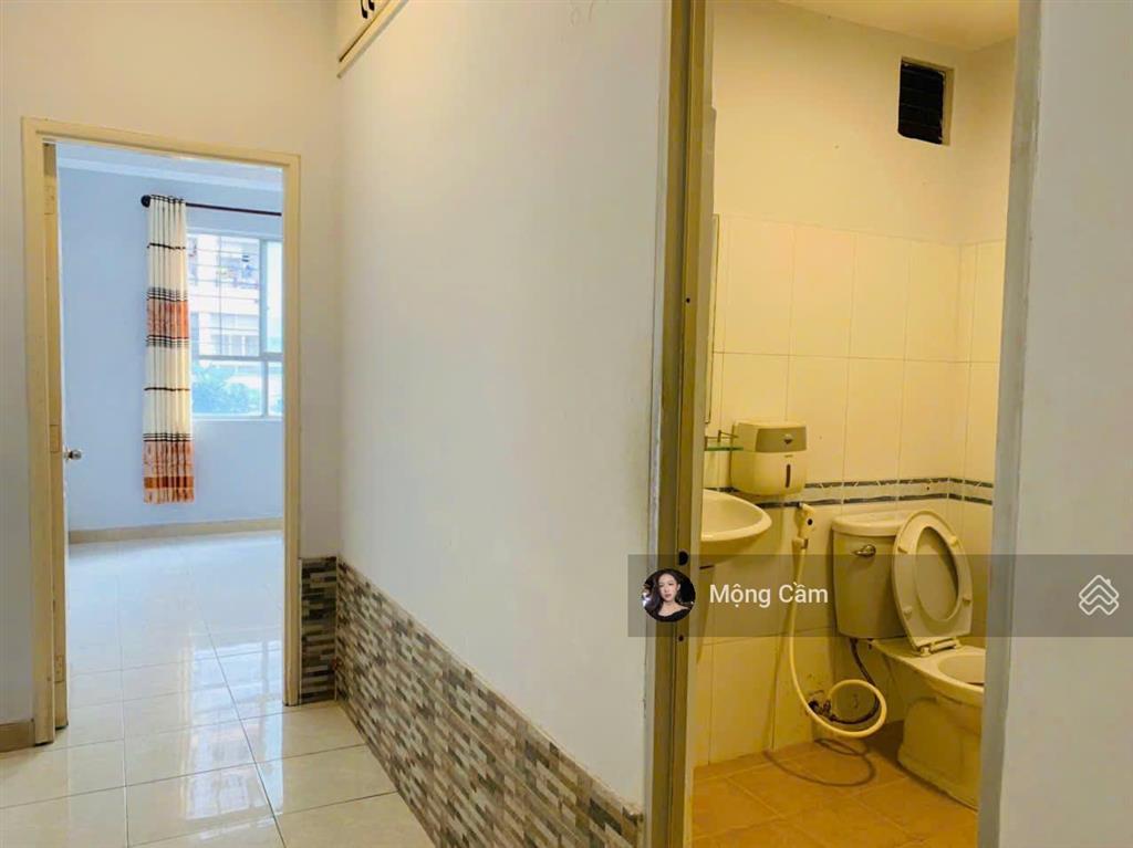 Giảm mạnh 500tr bán chcc ngô gia tự, q10  2pn, lầu cao thoáng, full nt  sổ hồng riêng