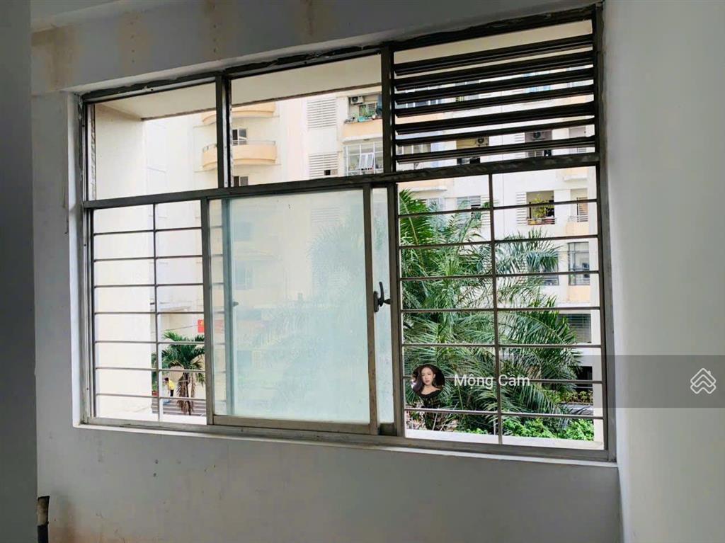 Giảm mạnh 500tr bán chcc ngô gia tự, q10  2pn, lầu cao thoáng, full nt  sổ hồng riêng