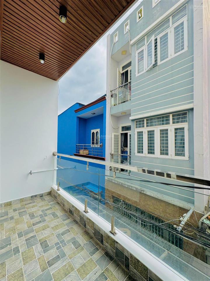 Giảm mạnh 500tr bán căn 1 trệt 1 lầu đường thống nhất, p.16, gò vấp  shr  giá 5,5 tỷ(bớt lộc)