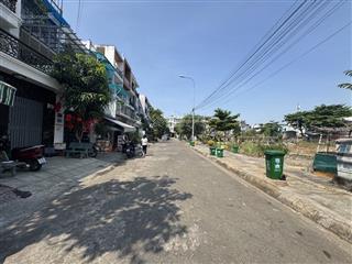 Bán đất ngay tại lê văn việt, 7,5 tỷ, 72 m2, quận 9, hcm  hot!