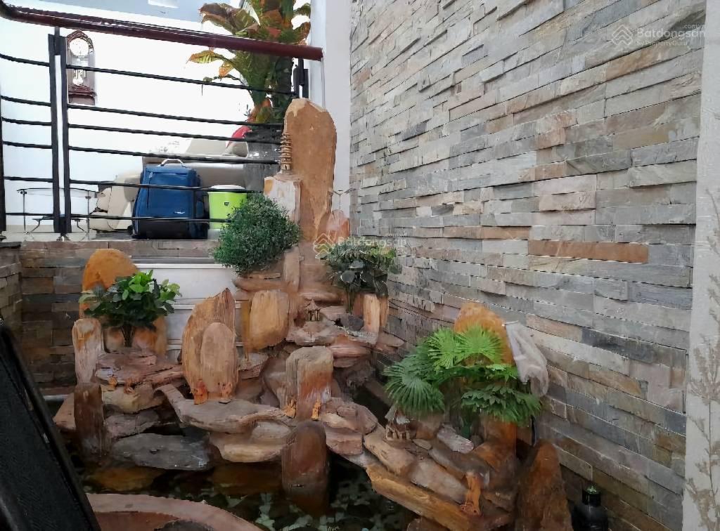 Bán gấp nhà mặt phố lạc long quân, 14,2 tỷ, 63m2, 5pn, 5wc, q11, hcm