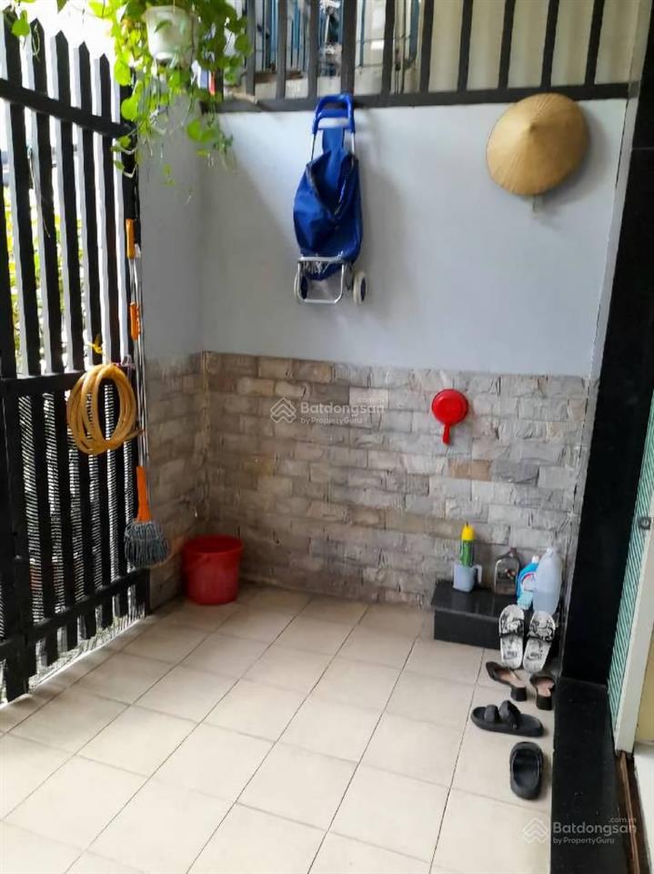 Bán gấp nhà mặt phố lạc long quân, 14,2 tỷ, 63m2, 5pn, 5wc, q11, hcm