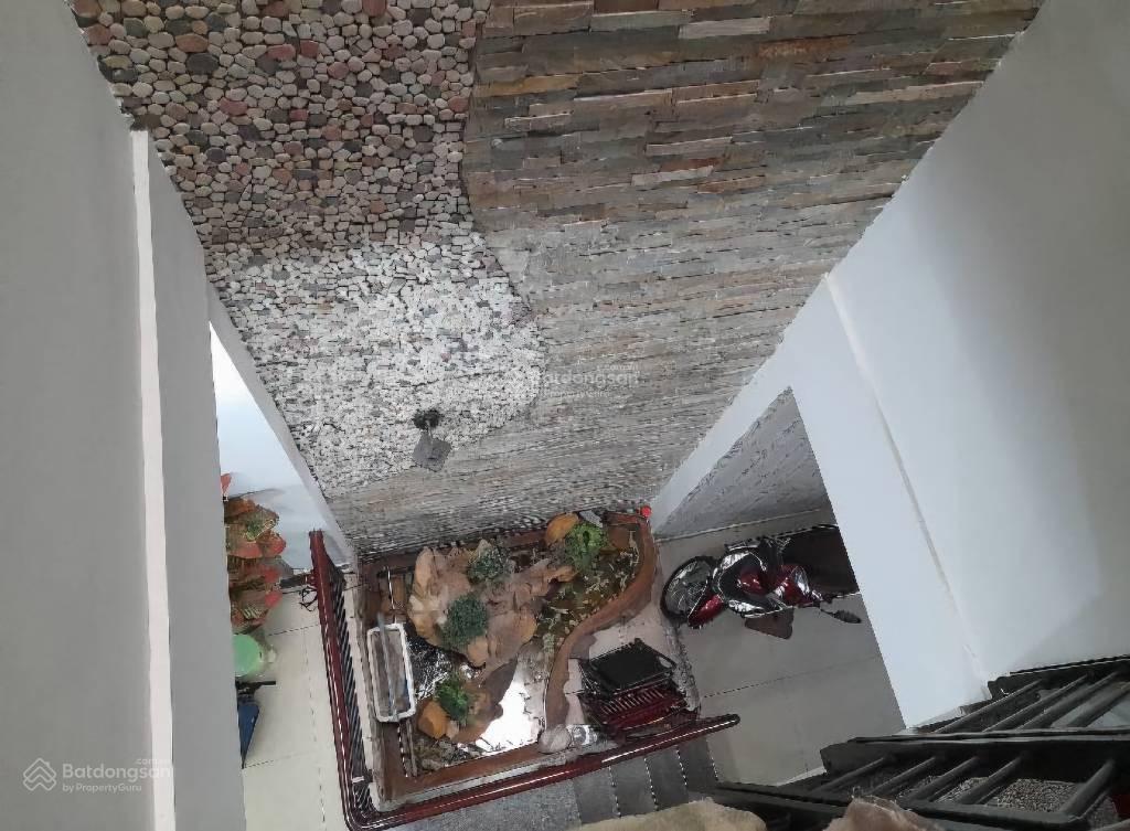 Bán gấp nhà mặt phố lạc long quân, 14,2 tỷ, 63m2, 5pn, 5wc, q11, hcm