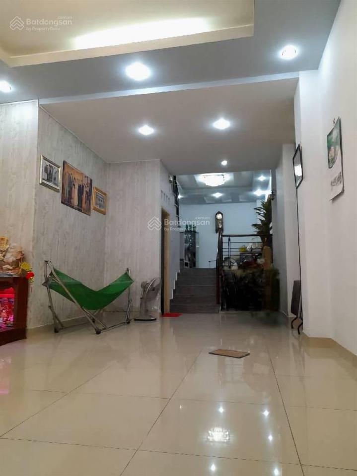 Bán gấp nhà mặt phố lạc long quân, 14,2 tỷ, 63m2, 5pn, 5wc, q11, hcm