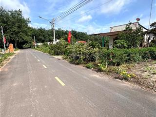 Tiếc đứt ruột bán lô đất 424m2 ngay cổng sau chợ, cách dh507 100m, đường 8 mét, sổ tphcm giá 570tr