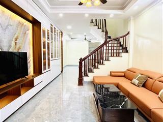 Nhà mới kính koong gần phố, full công năng, full nội thất siêu phẩm hai bà trưng, nhiều tiện tích