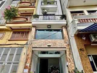 Kinh doanh tốt  văn phòng  ngõ mà như phố  giá tốt  ô tô tránh  gara rộng