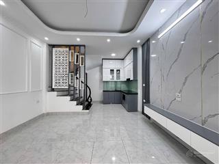 Nhà mới koong  sân rộng  thoáng  3 ngủ  ở luôn