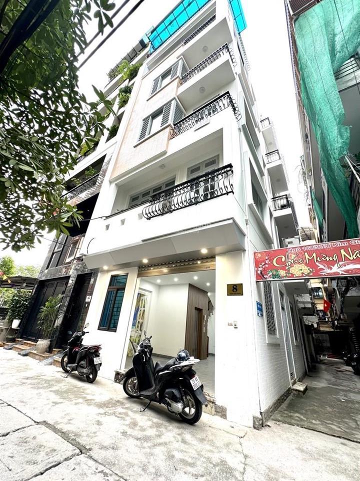 Vị trí quá đẹp  lô góc  ô tô tránh  thang máy