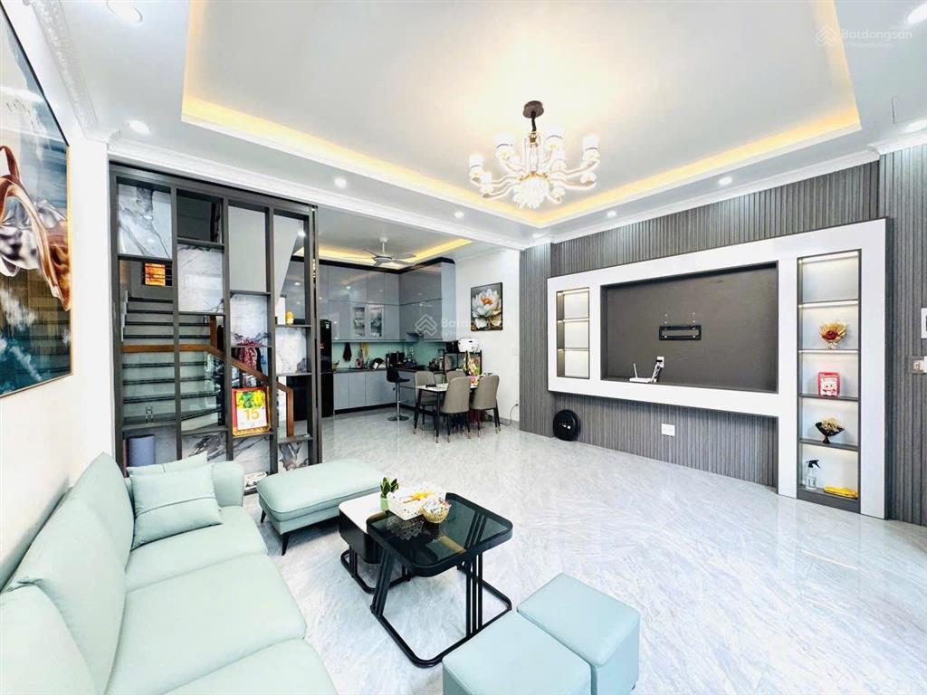 Bán nhà phố chợ đôn xe tải đỗ cổng ngõ thông