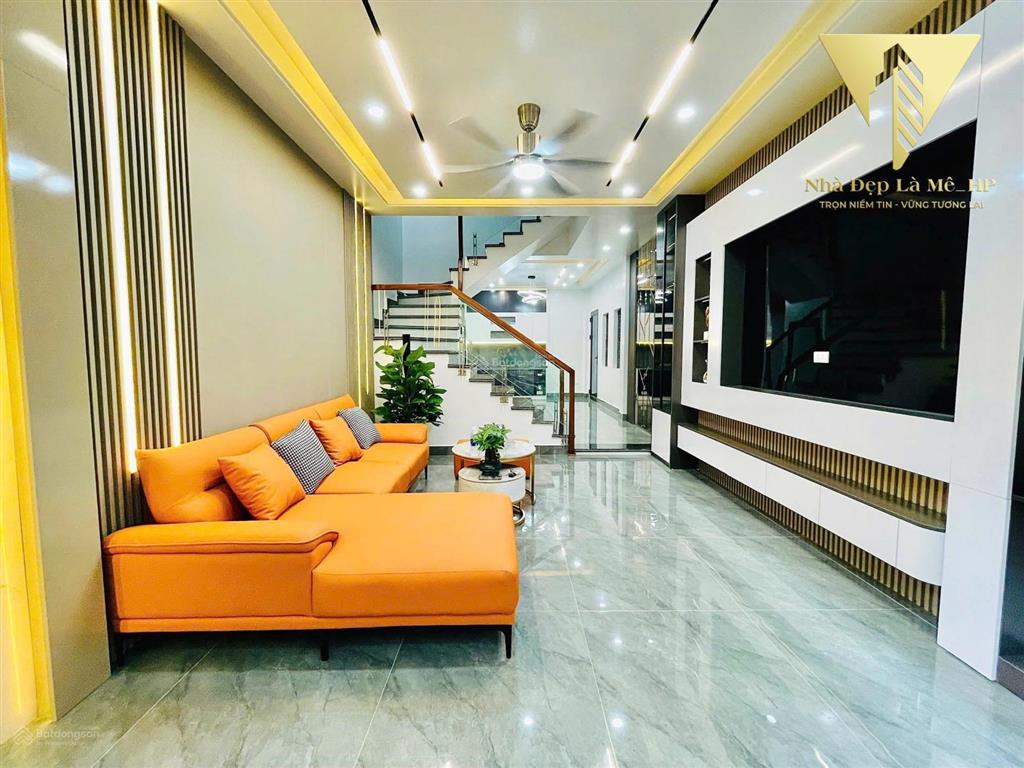 Nhà lô góc phố nguyễn công hoà vừa hoàn thiện