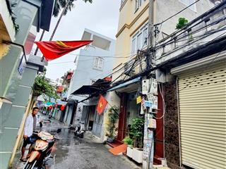 Chủ nhờ bán căn mặt đường lửa hồng vị trí sầm uất thông để kinh doanh