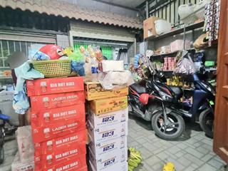 Bán nhà kinh doanh buôn bán lẻ, tp dĩ an hcm, 87m2, sổ đỏ, giá 2,8 tỷ hẻm xe hơi, dân cư ở đông đúc