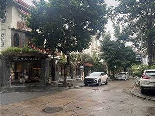 Không gian sống đẳng cấp  biệt thự pháp vân  lô góc 3 thoáng  view công viên trước nhà