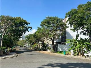 Lô góc công viên 10m x 18m, đường 12m, khu dân cư an ninh