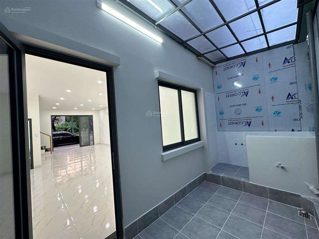 Bán shophouse mặt tiền khu dân cư river park 3 lầu giá 11tỷ