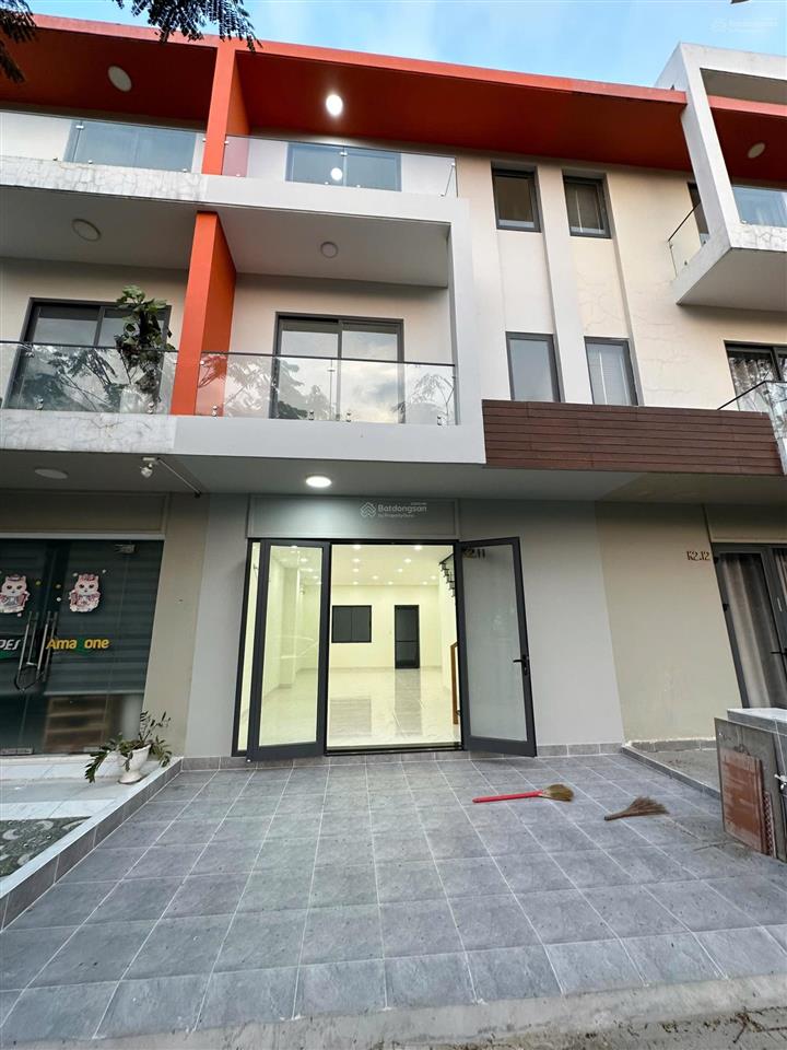 Bán shophouse mặt tiền khu dân cư river park 3 lầu giá 11tỷ