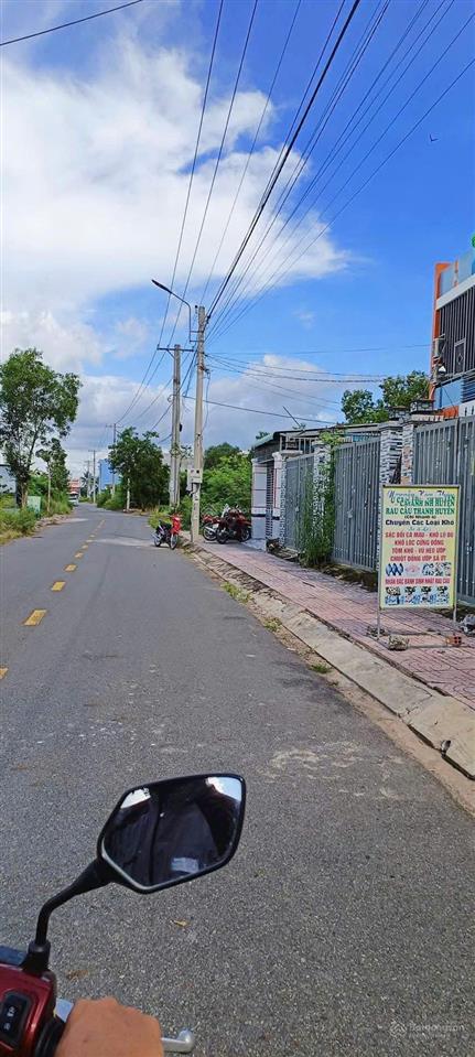 Chính chủ bán nền 2 mặt tiền giá 780 triệu, kdc nam phong dragon, dt 89m2, cần đước  long an