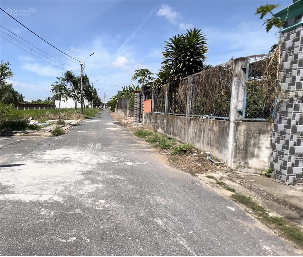 Bán nền đất 124m2 giá chỉ 790 triệu khu dân cư long sơn, dân cư đông đúc đường nhựa 7.7m, gần vđ4