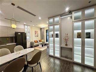 Chính chủ cần bán căn 2n2vs,68m , tầng trung,view thoáng, giá đầu tư 5,1 tỷ. 0987 328 ***