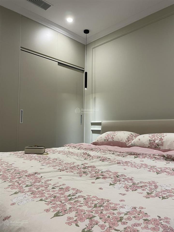 Bán căn hộ 2n + 1 phân khu ruby, sẵn sổ, tầng trung, view thoáng nội thất luxury,  0987 328 ***