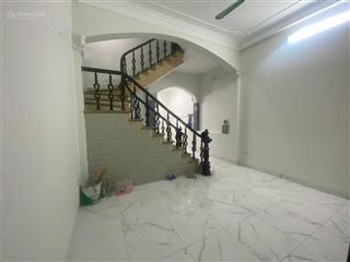 Bán nhà hồ tùng mậu, cầu giấy 27m2, nhỉnh 4 tỷ, 4 tầng 3 ngủ, ngõ thoáng, gần đường ô tô giá đầu tư