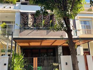 Biệt thự liền kề hưng thái  phú mỹ hưng nhà mới giá tốt