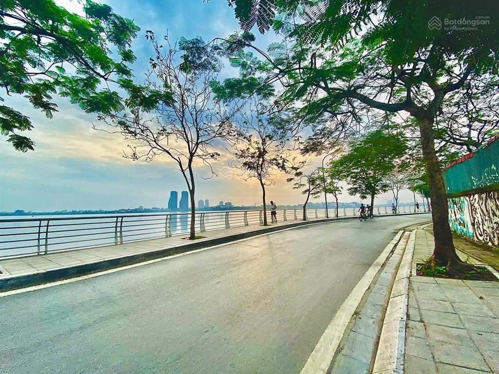 Bán nhà tại đường trích sài tây hồ