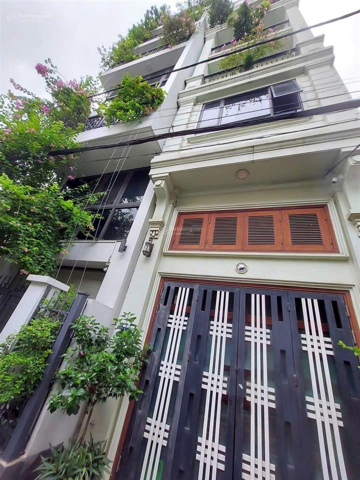 Bán nhà tại đường âu cơ dt 83m2, nhà 6 tầng thang máy, giá 16 tỷ. tây hồ