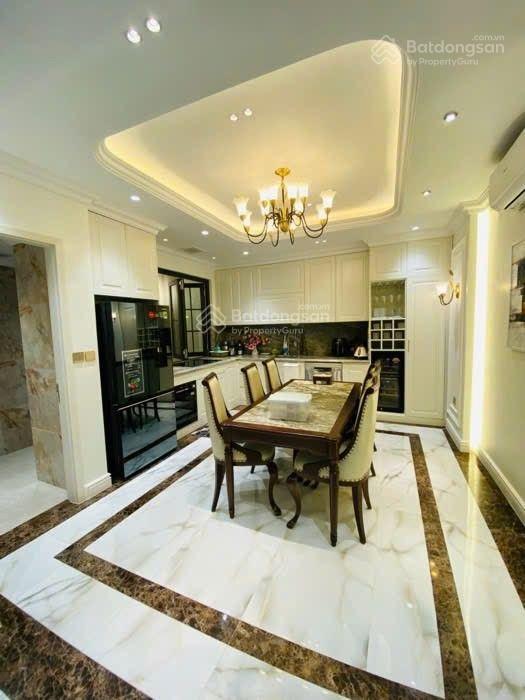 Bán nhà tại đường âu cơ 145m2, 9 tầng 1 hầm giá 43 tỷ. tây hồ