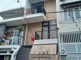 Bán nhà ngay ngã tư ga giáp gò vấp  hẻm rộng 7m  khu nhà lầu  an ninh tốt  dân trí cao