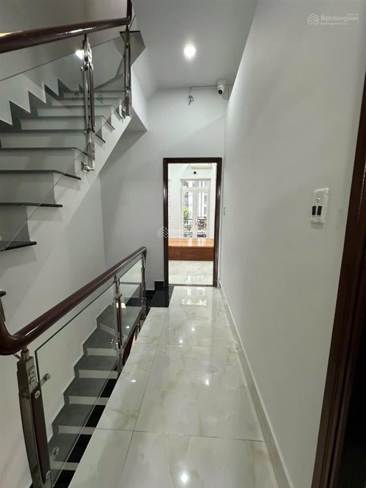 Hh 100tr nhận đủ  bán nhà hẻm xe hơi đường nhựa 226 an dương vương, p. bình phú