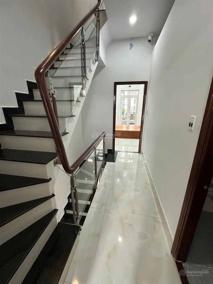 Hh 100tr nhận đủ  bán nhà hẻm xe hơi đường nhựa 226 an dương vương, p. bình phú