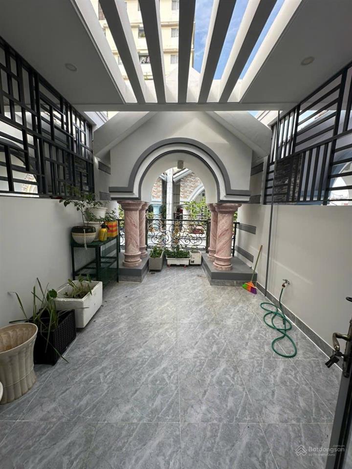 80 triệu nhận đủ
bán nhà hẻm xe hơi đường nhựa 226 an dương vương, p.bình phú thông ra võ văn kiệt