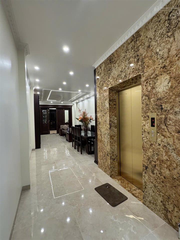 Bán nhà phố ngô gia tự long biên 80m 7 tầng, mặt tiền 4.5m 25.8 tỷ. kinh doanh, ga ra ô tô.