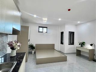 Căn hộ 30m2 tại trung hoà, có tivi và nội thất cơ bản, gần siêu thị, bệnh viện và trường học