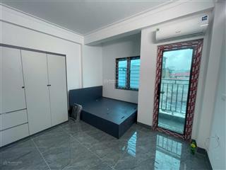 Cho thuê studio giá rẻ tại đức diễn, cửa sổ ban công thoáng, ô tô đỗ cửa, đc nuôi pet, khoá vân tay