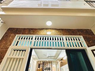 Bán nhà phố trần quốc vượng  cầu giấy 41m 9.8ty phân lô vip  2 mặt ngõ nở hậu  gần phố( có bớt )