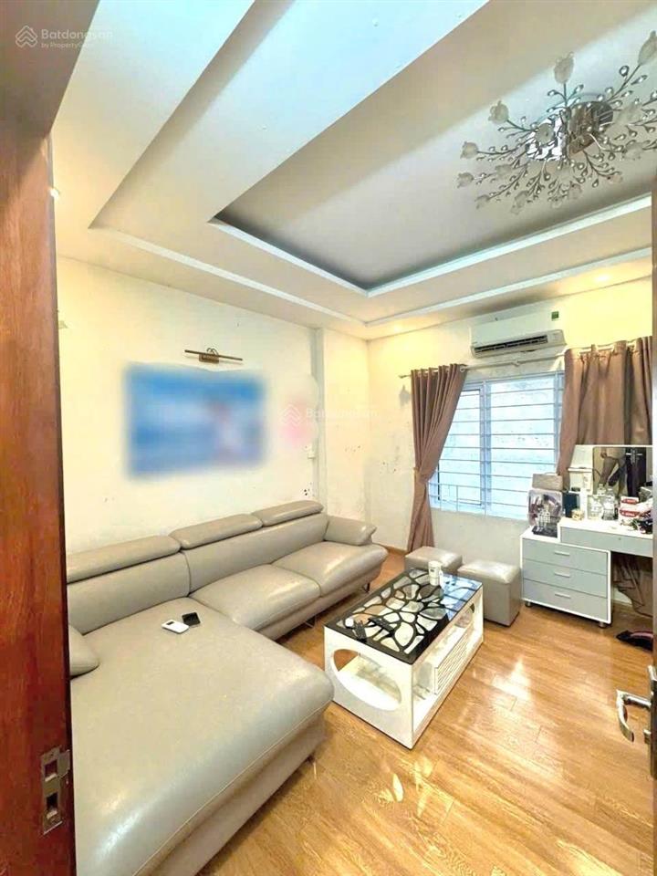 Bán nhà phố yên hòa cầu giấy 7.65tỷ 35m2 2mặt thoáng đẹp ở ngay 50m ra trường, chợ full tiện ích