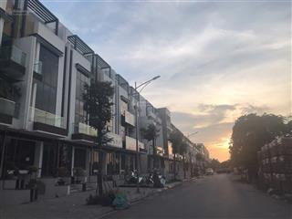 Bán gấp căn liền kề đường 46m 2 mặt thoáng kinh doanh siêu đỉnh chỉ có 1 căn duy nhất!