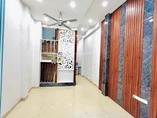 Bán nhà định công hạ, hoàng mai 34m2 * 3 tầng, cách ô tô 15m, gần phố